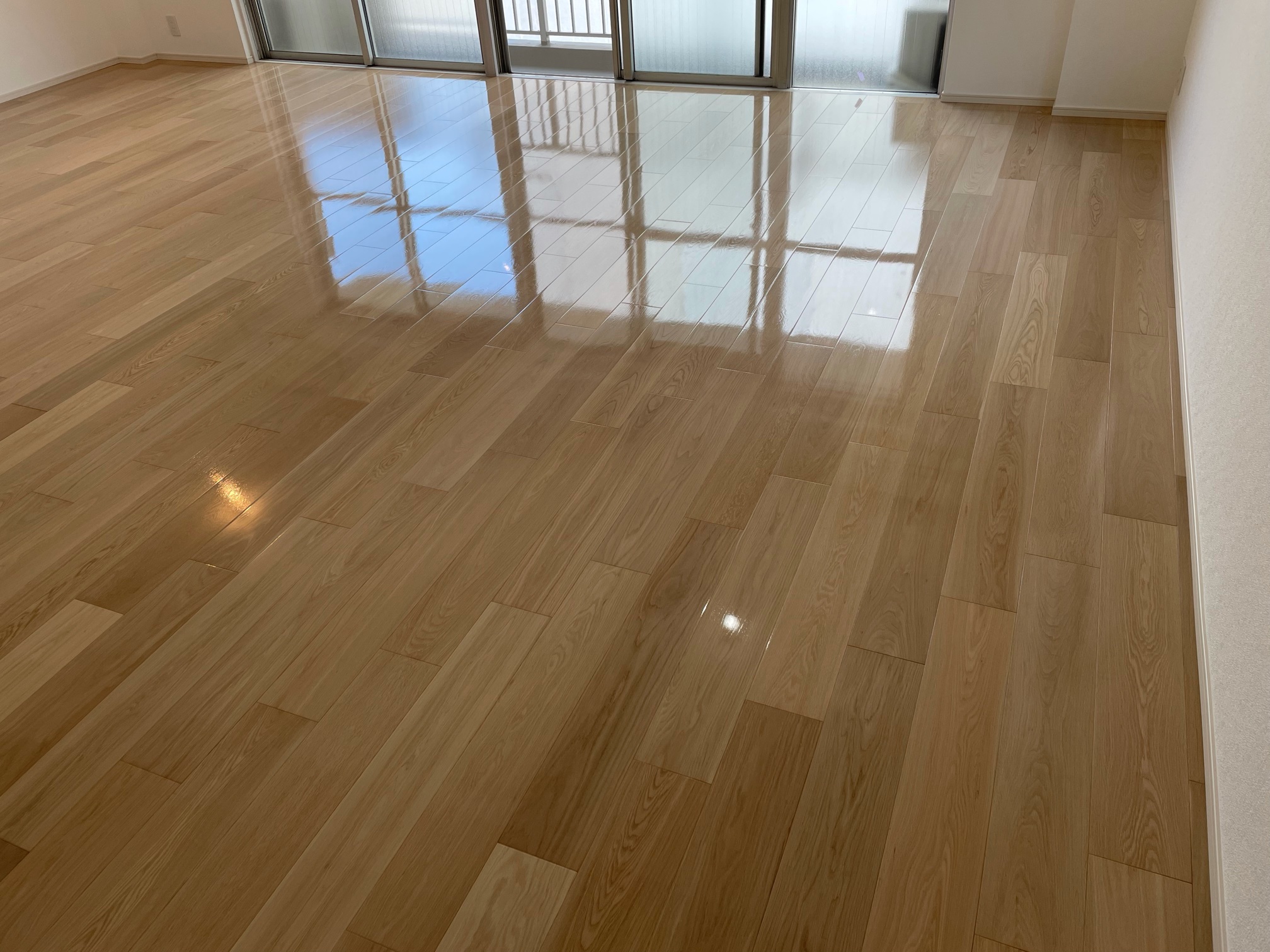 【施工後】江東区フロアコーティングの施工後｜東京都江東区の中古マンションにシリコンフロアコーティングを施工した仕上り