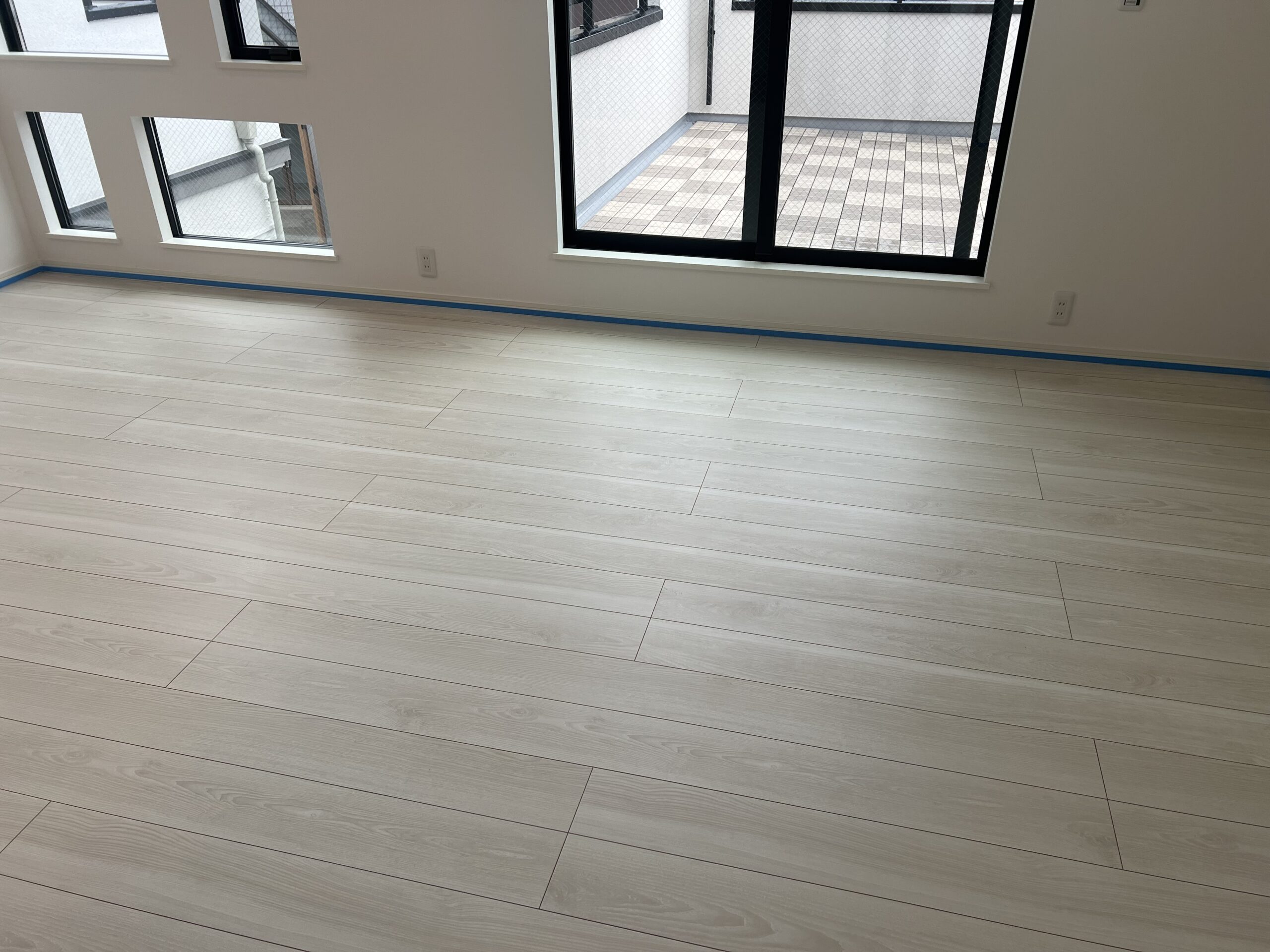 【施工前】世田谷フロアコーティングの施工前|東京都世田谷区のご新築戸建てのフローリング(セラミックガラスフロアコーティング施工前)