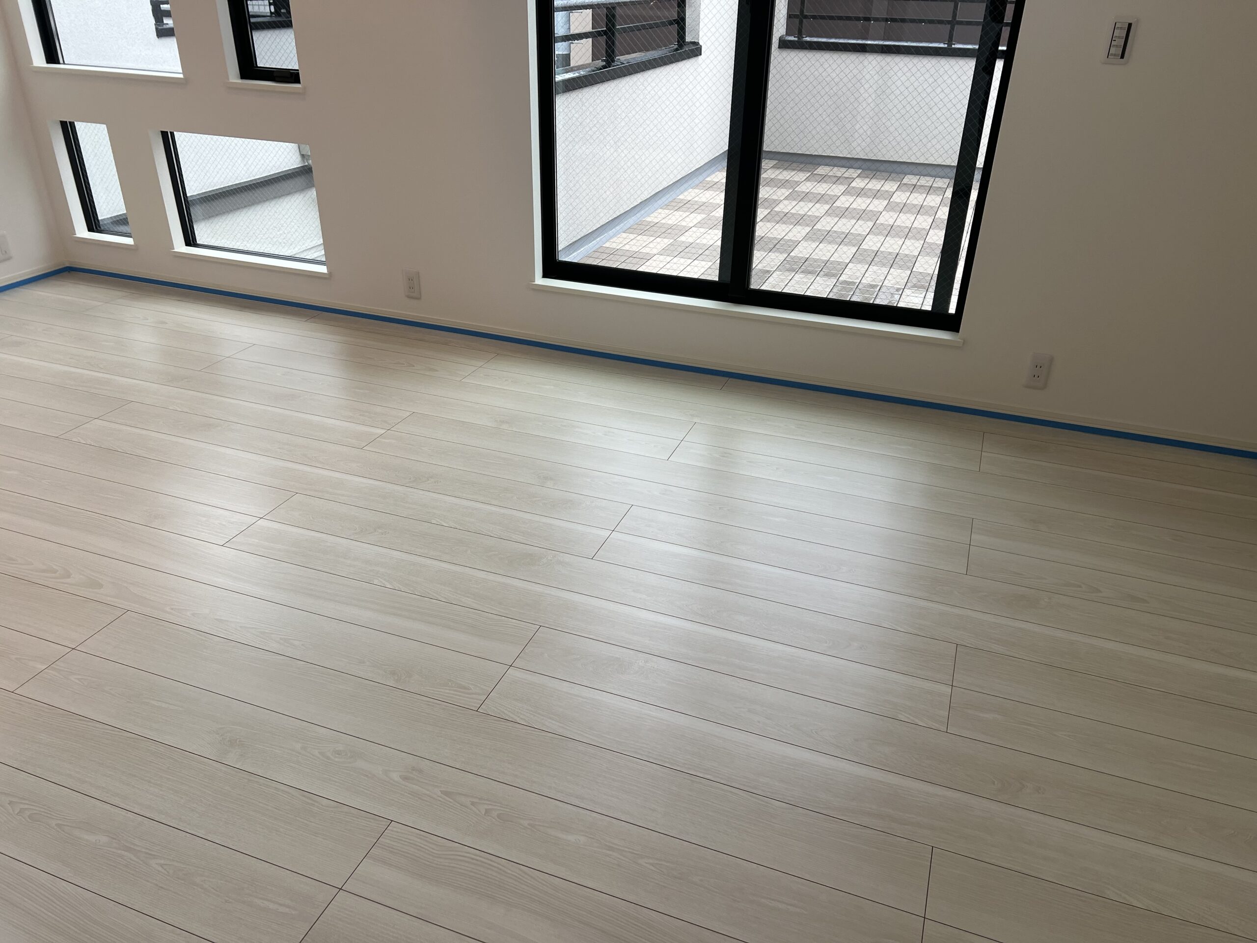 【施工後】世田谷フロアコーティングの施工後|東京都世田谷区のご新築戸建てにセラミックガラスフロアコーティングを施工した仕上り