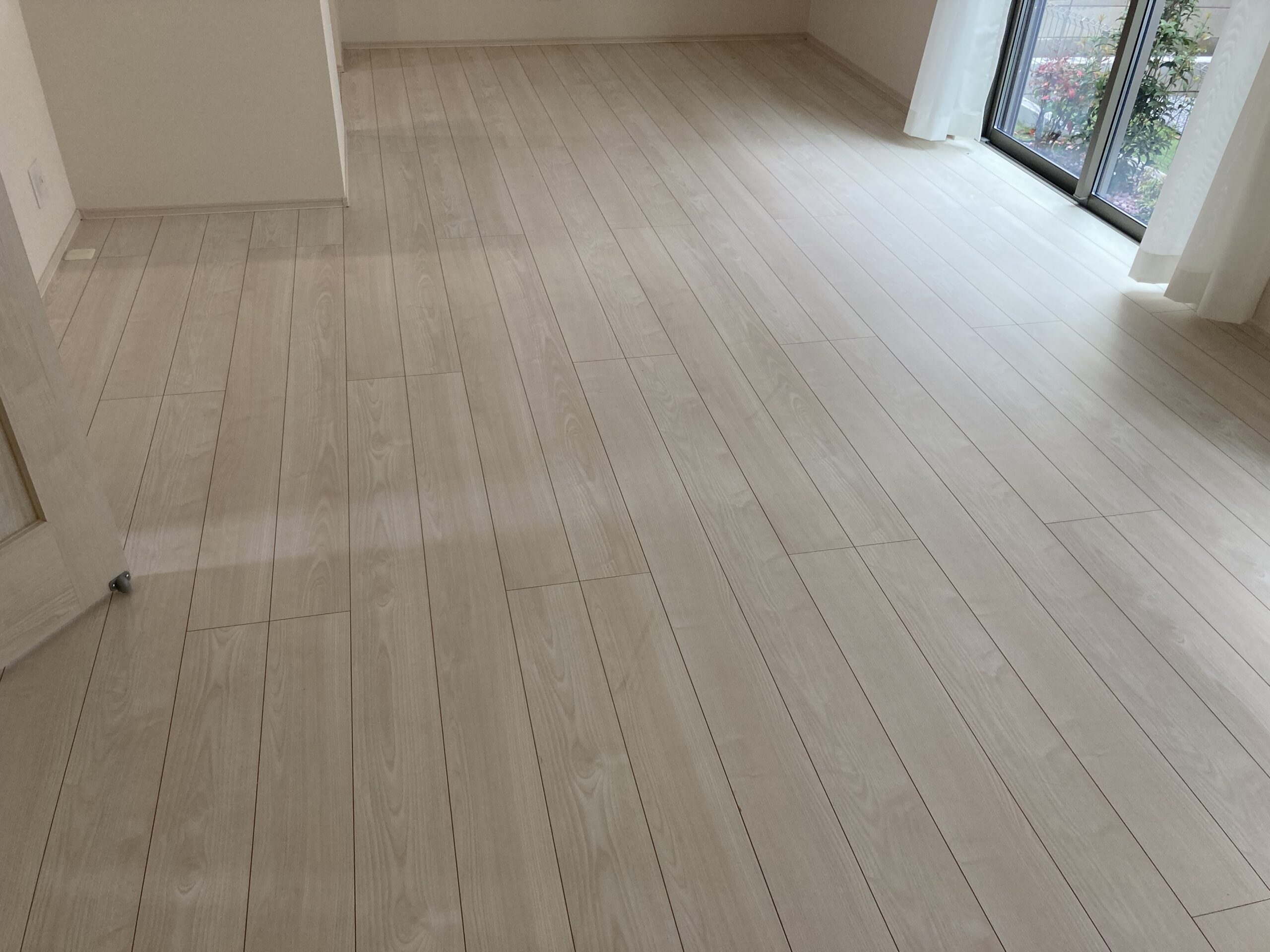 【施工前】練馬区フロアコーティングの施工前|東京都練馬区のご新築戸建てのフローリング(シリコンフロアコーティング施工前)