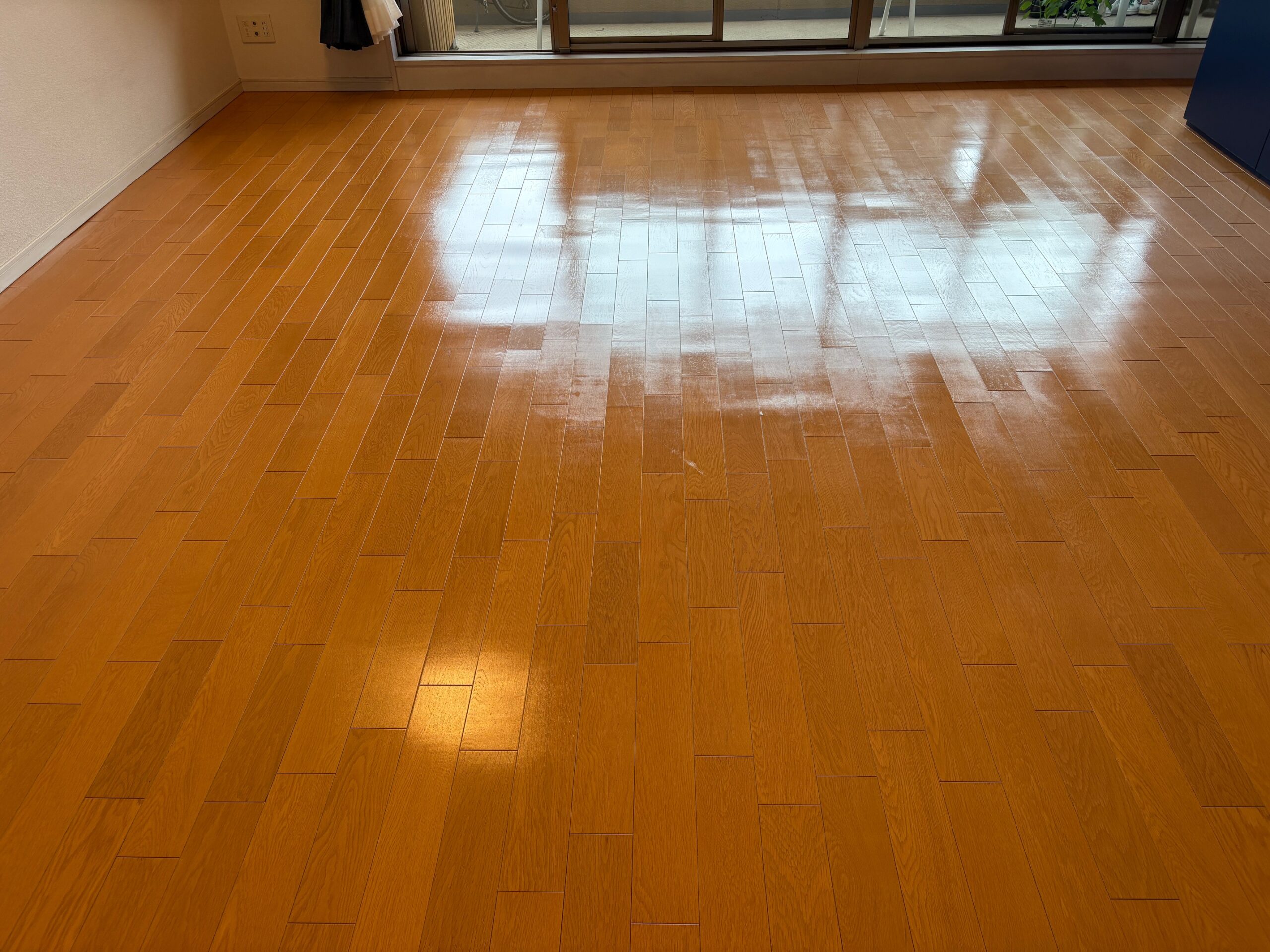 【施工後】川越市フロアコーティングの施工後|埼玉県川越市のご入居中マンションにセラミックガラスフロアコーティングを施工した仕上り