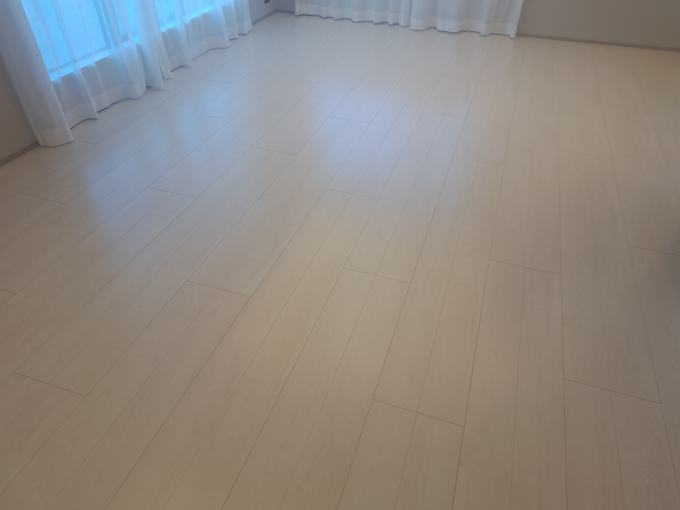 【施工後】世田谷フロアコーティングの施工後|東京都世田谷区のご入居中戸建てにセラミックガラスフロアコーティングを施工した仕上り