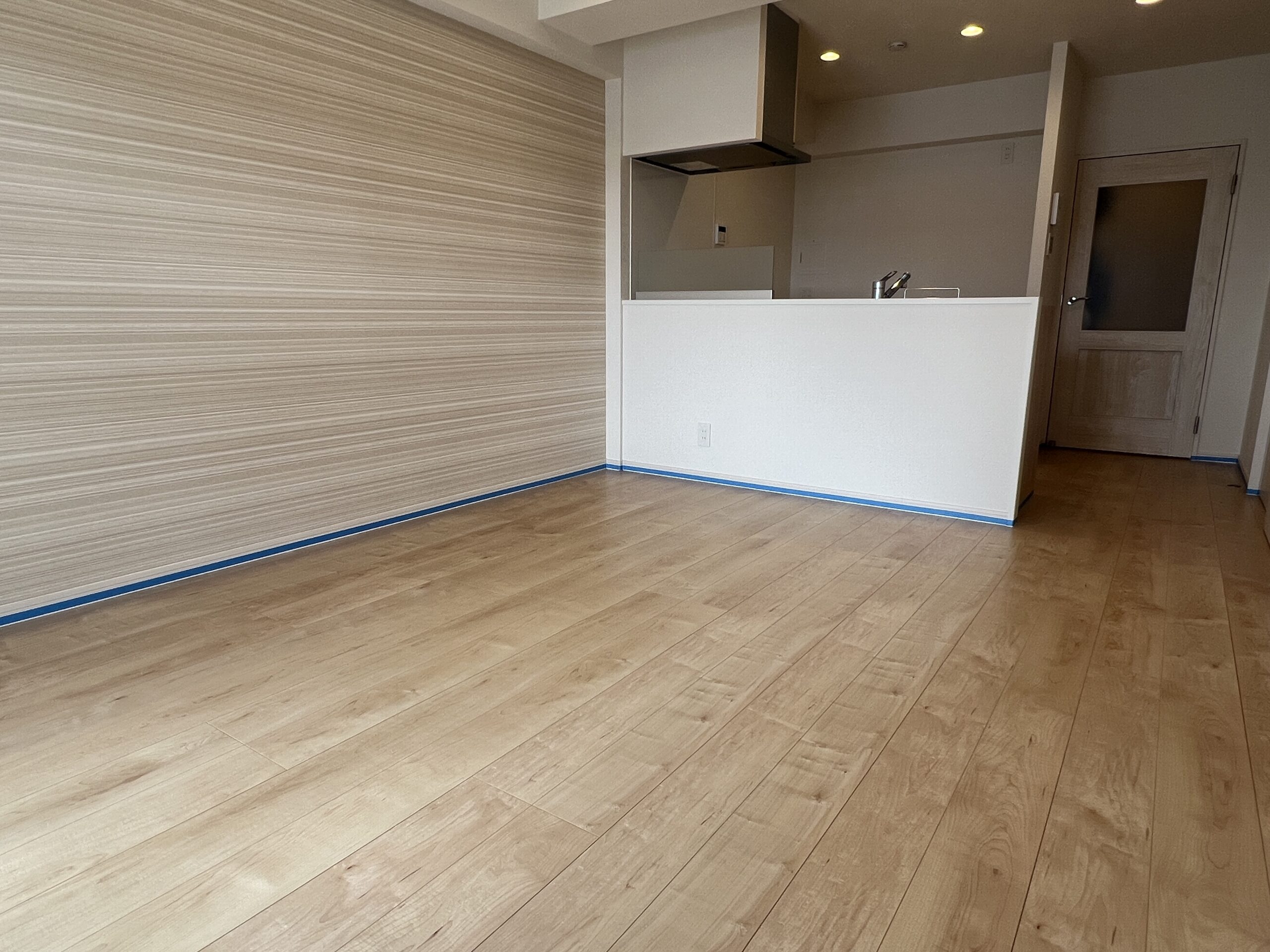 【施工前】大田区フロアコーティングの施工前|東京都大田区のご入居中戸建てのフローリング(セラミックガラスフロアコーティング施工前)