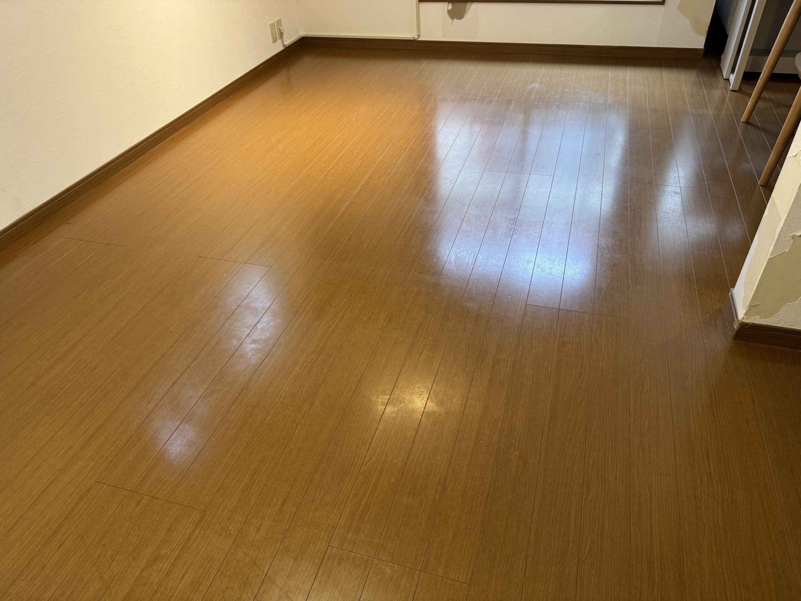 【施工前】足立区フロアコーティングの施工前|東京都足立区の中古戸建てのフローリング(シリコンフロアコーティング施工前)
