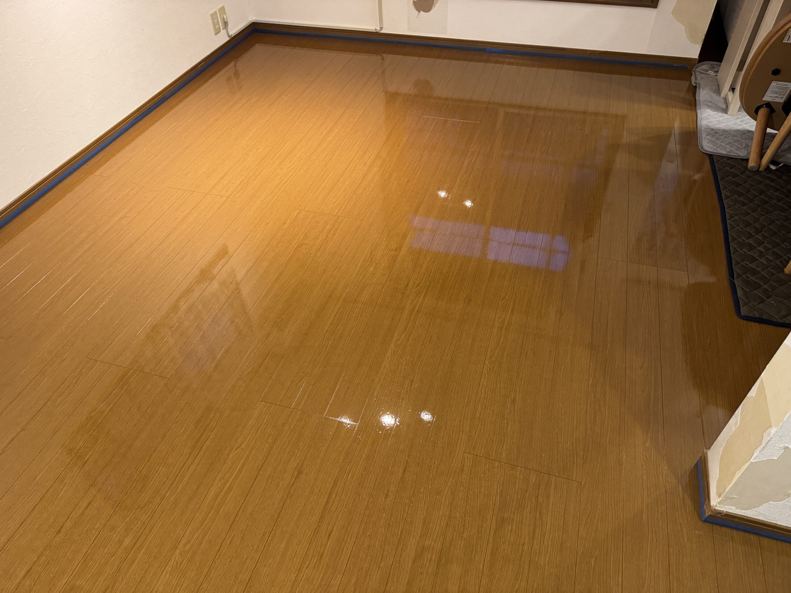【施工後】足立区フロアコーティングの施工後|東京都足立区の中古戸建てにシリコンフロアコーティングを施工した仕上り
