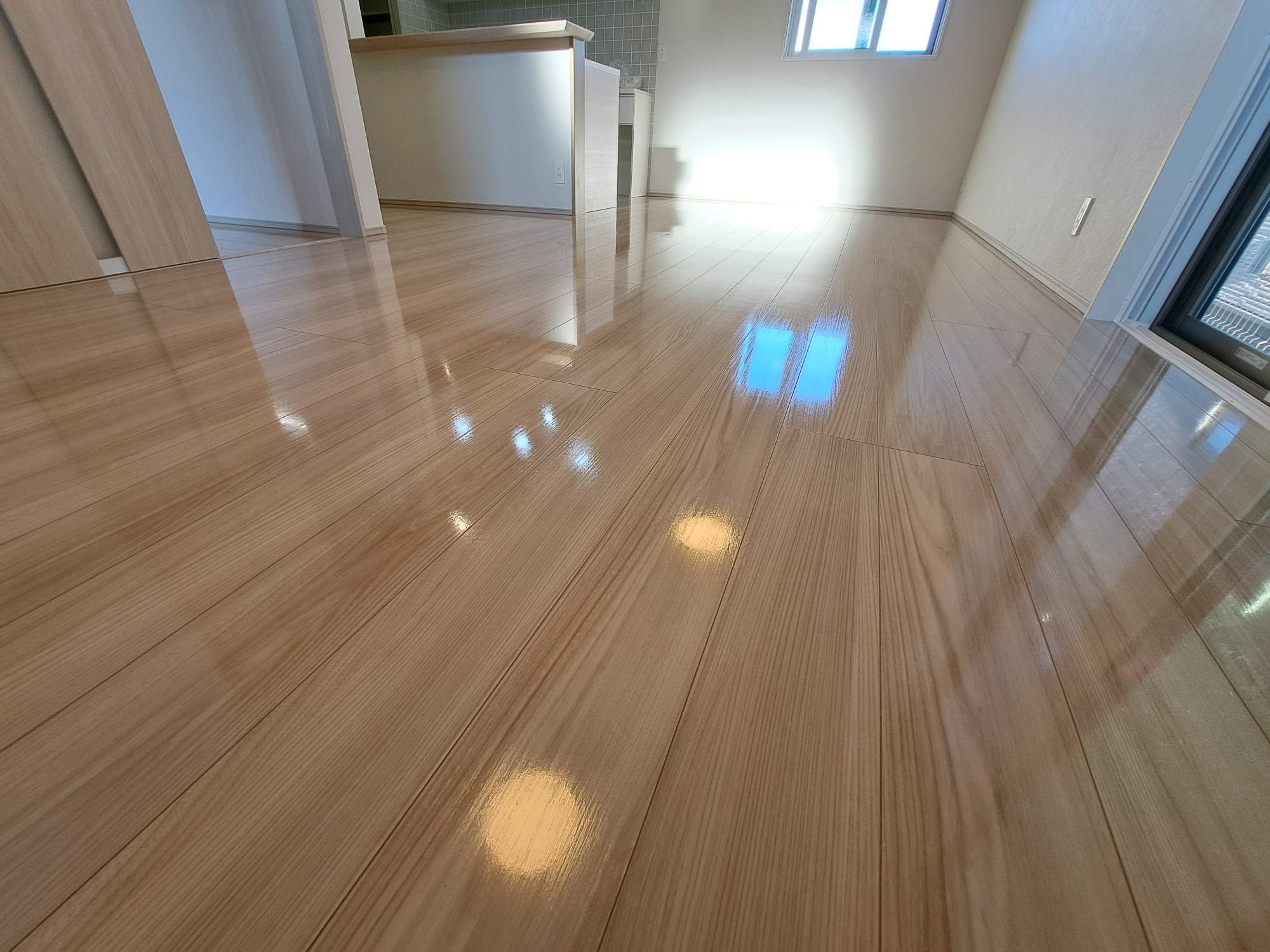 【施工後】新座市フロアコーティングの施工後|埼玉県新座市のご新築戸建てにシリコンフロアコーティングを施工した仕上り
