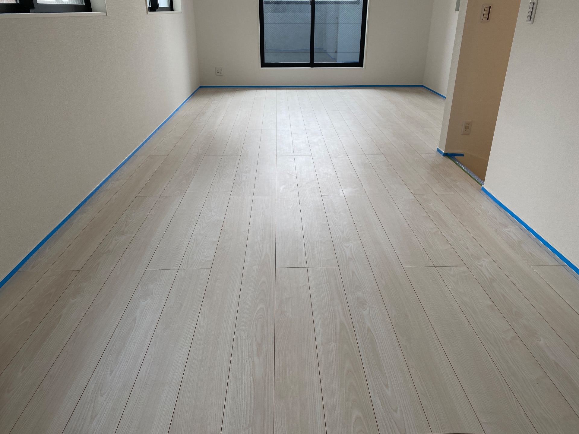 【施工前】川崎市フロアコーティングの施工前|神奈川県川崎市のご新築戸建てのフローリング(セラミックガラスフロアコーティング施工前)