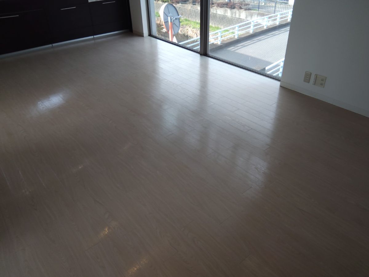 【施工後】東京フロアコーティングの施工後|東京都東久留米市のリノベーション済みマンションにシリコンフロアコーティングを施工した仕上り