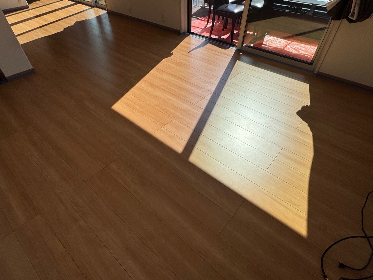 【施工前】つくばフロアコーティングの施工前|茨城県つくば市の中古戸建てのフローリング(ワンニャンすべらんフロアコーティング施工前)