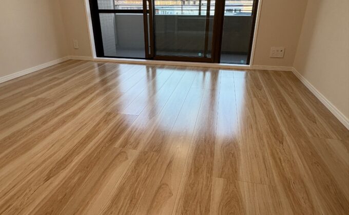 【施工後】埼玉県所沢市 リノベーション済みマンション Ｔ様邸 ガラスフロアコーティング施工事例 フロアコートプロ ガラスフロアコーティング施工済み