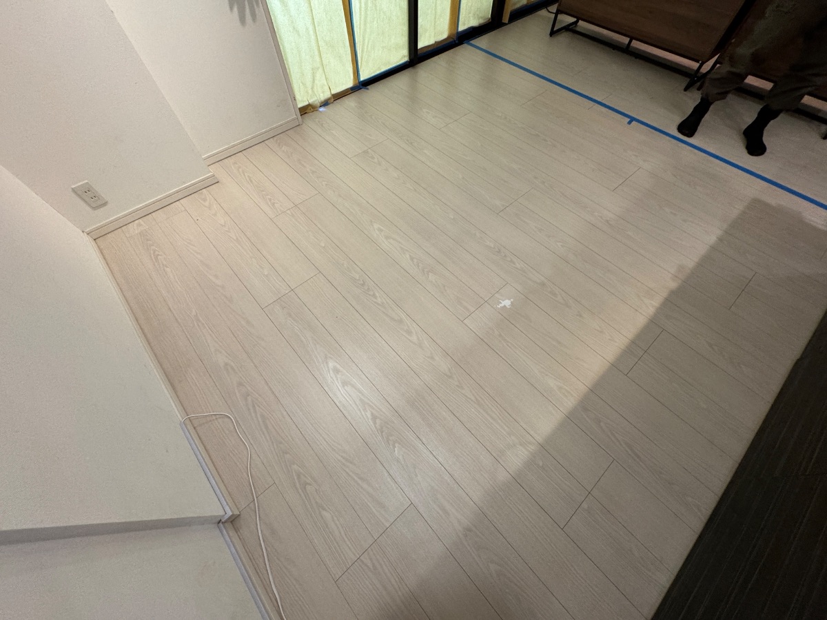 【施工後】横浜市フロアコーティングの施工後｜神奈川県横浜市のご入居中マンションにワンニャンすべらんフロアコーティングを施工した仕上り