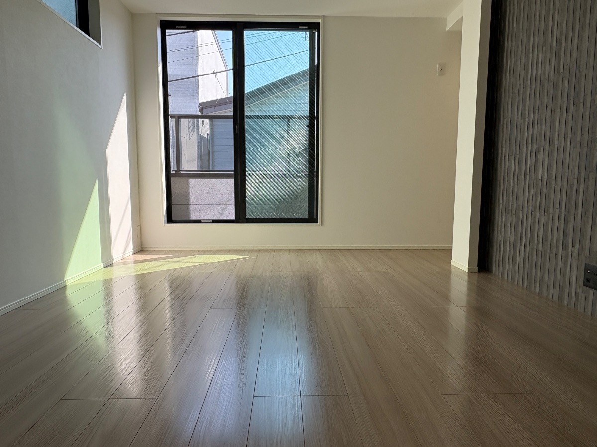 【施工後】足立区フロアコーティングの施工後|東京都足立区のご新築戸建てにガラスフロアコーティングを施工した仕上り