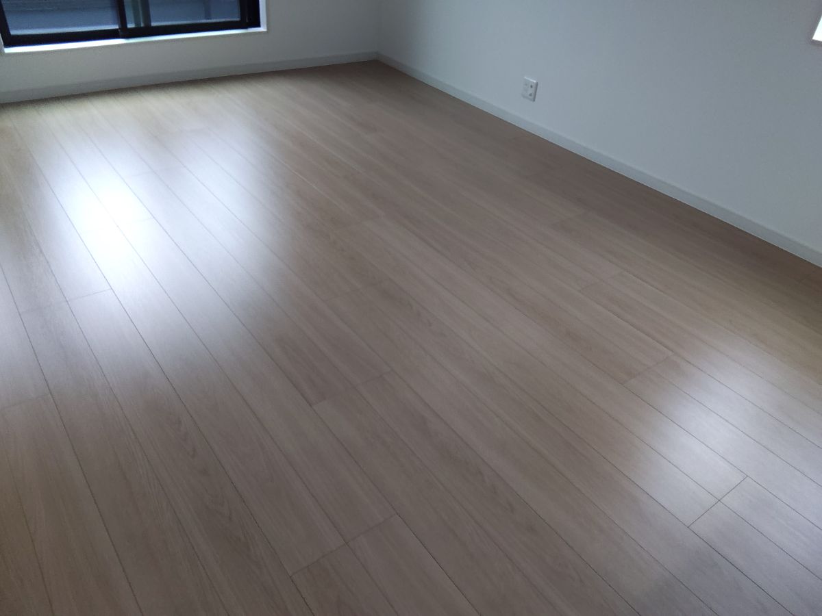 【施工後】藤沢市フロアコーティングの施工後|神奈川県藤沢市のご新築戸建てにセラミックガラスフロアコーティングを施工した仕上り