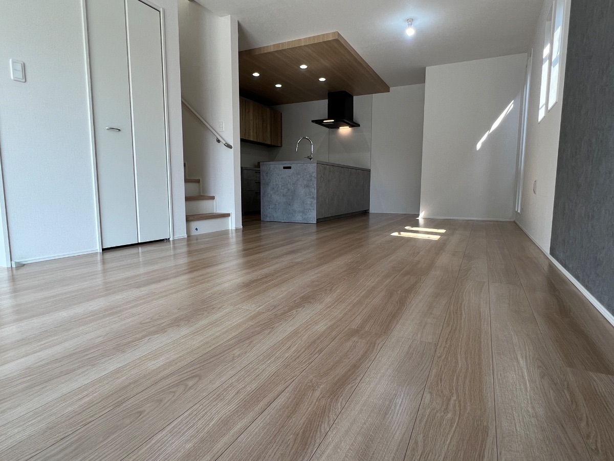 【施工後】東京都小金井市 ご新築戸建て ガラスフロアコーティング施工事例 フロアコートプロ ガラスフロアコーティング施工済み