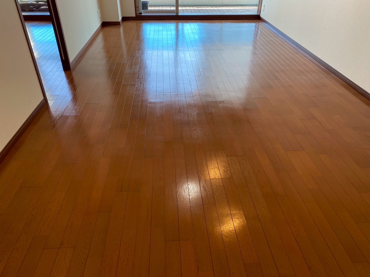 【施工後】横浜市フロアコーティングの施工後|神奈川県横浜市のご入居中マンションにセラミックガラスフロアコーティングを施工した仕上り