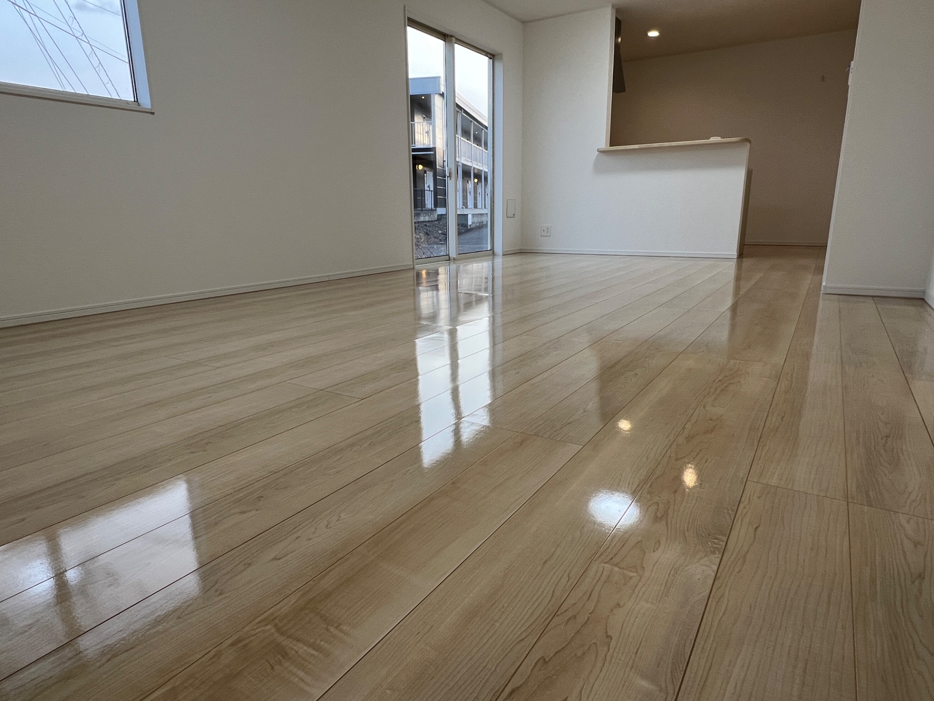【施工後】福島フロアコーティングの施工後|福島県のご新築戸建てにシリコンフロアコーティングを施工した仕上り