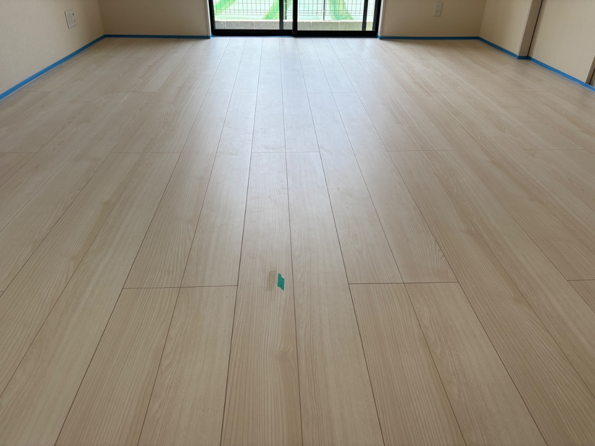 【施工前】清瀬市フロアコーティングの施工前|東京都清瀬市のご新築戸建のフローリング(セラミックガラスフロアコーティング施工前)