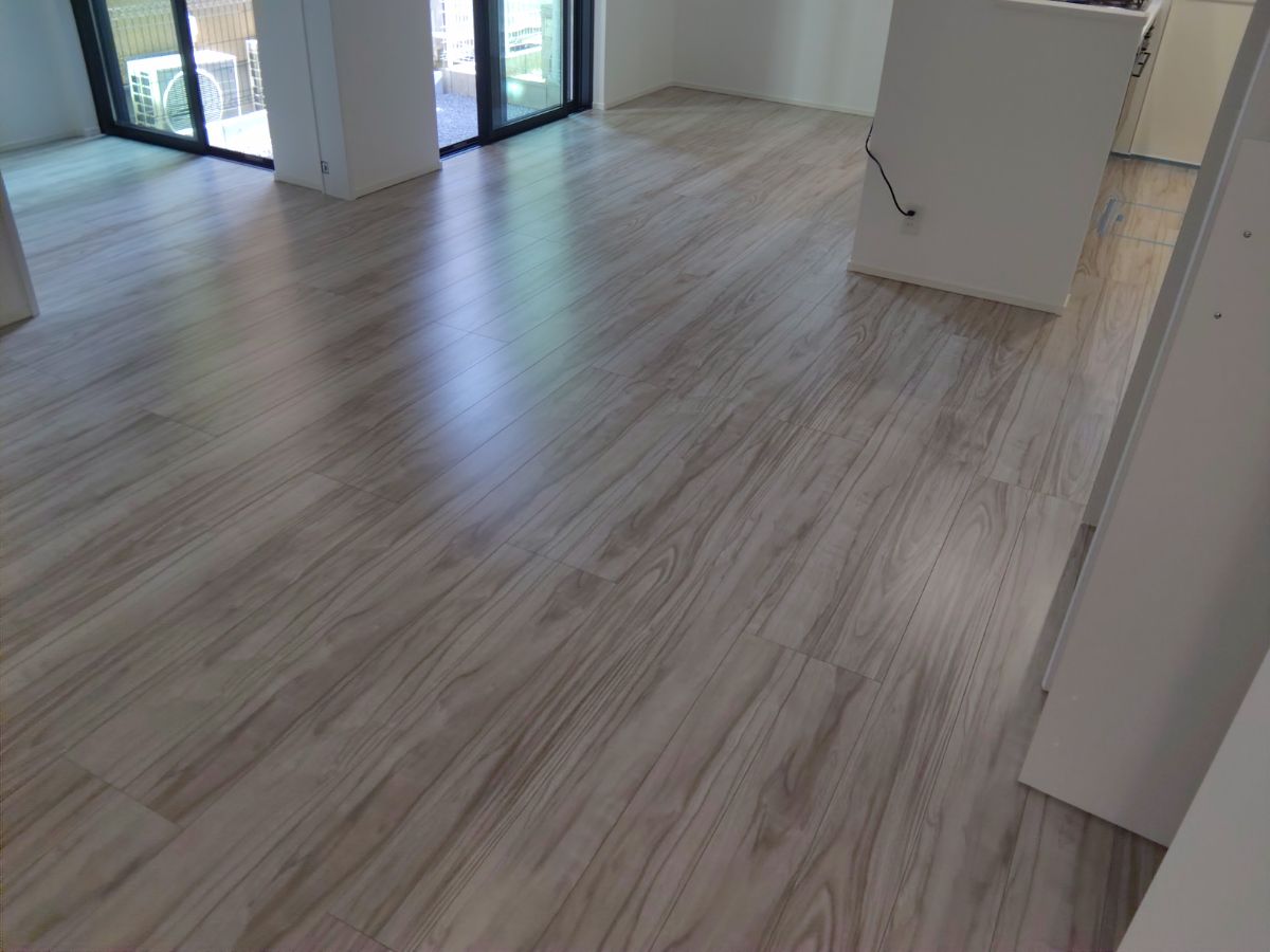 【施工後】吉川市フロアコーティングの施工後｜埼玉県吉川市のご新築戸建てにセラミックガラスフロアコーティングを施工した仕上り