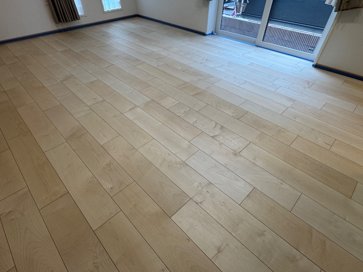 【施工前】杉並区フロアコーティングの施工前|東京都杉並区のご新築戸建てのフローリング(ワンニャンすべらんフロアコーティング施工前)