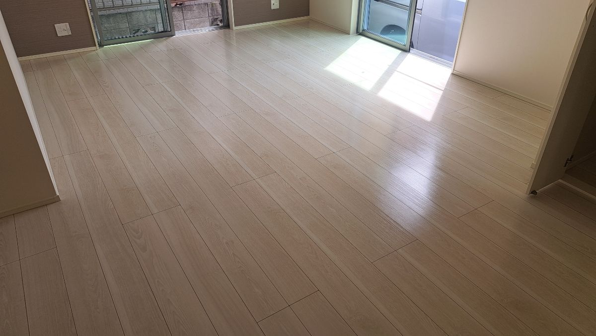 【施工後】草加市フロアコーティングの施工後|埼玉県草加市の中古戸建てにセラミックガラスフロアコーティングを施工した仕上り
