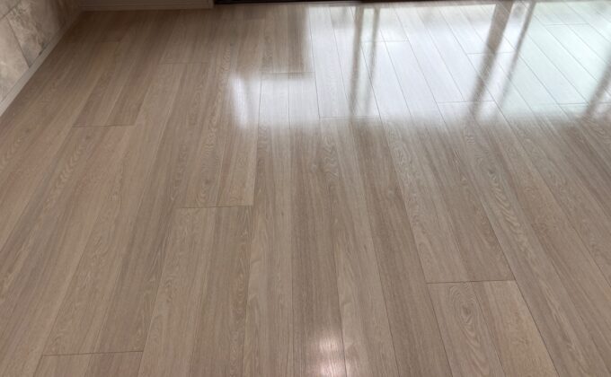 【施工後】栃木県宇都宮市 ご新築マンション Ｗ様邸 シリコンフロアコーティング施工事例 フロアコートプロ シリコンフロアコーティング施工済み