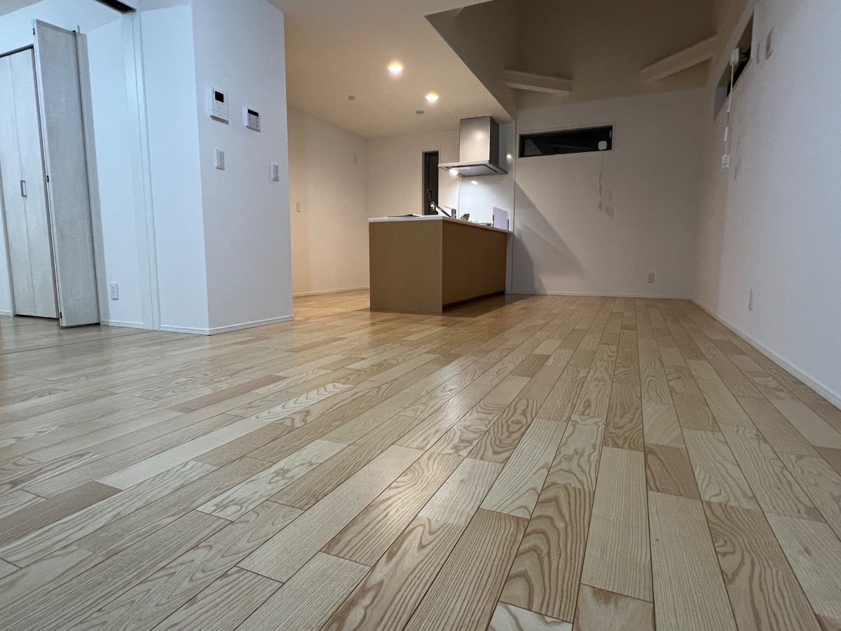 【施工後】横浜市フロアコーティングの施工後|神奈川県横浜市のご新築戸建てにセラミックガラスフロアコーティングを施工した仕上り