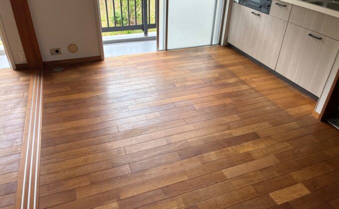 【施工前】東京都八王子市 中古マンション Ｃ様邸 フロアサンディング施工事例 施工前の状態