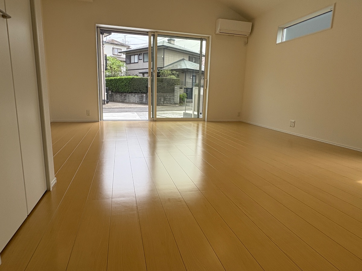 【施工後】佐倉市フロアコーティングの施工後|千葉県佐倉市のご新築戸建てにセラミックガラスフロアコーティングを施工した仕上り