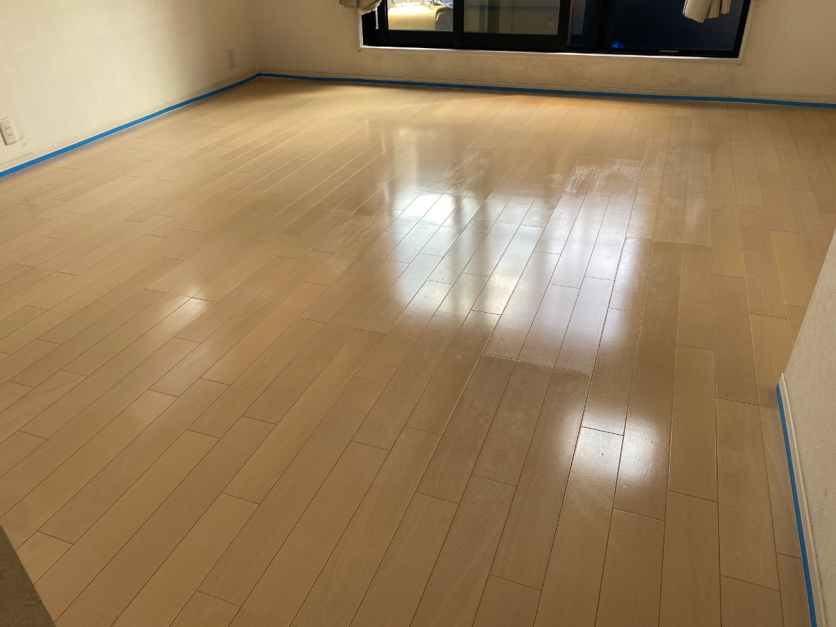【施工前】世田谷フロアコーティングの施工前｜東京都世田谷区のご入居中戸建てのフローリング（セラミックガラスフロアコーティング施工前）