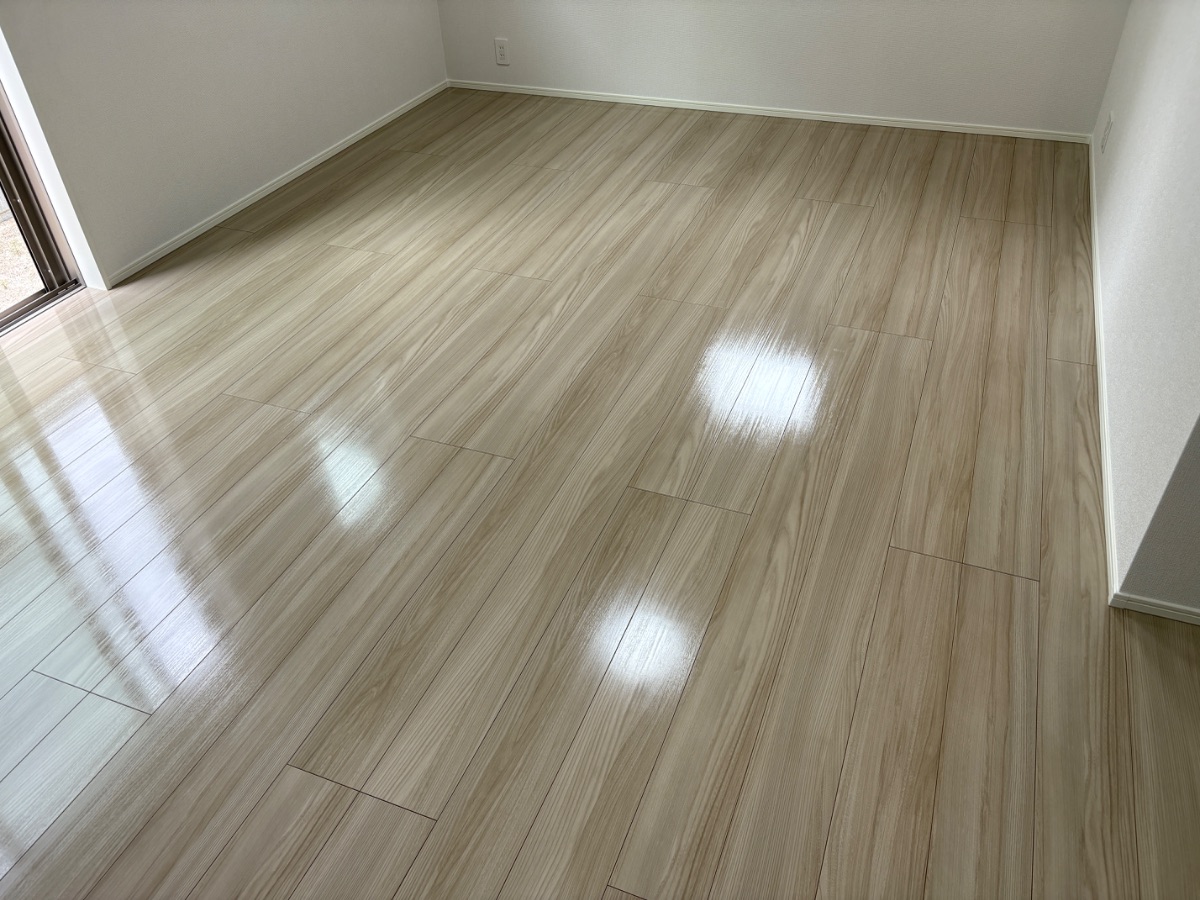 【施工後】宇都宮フロアコーティングの施工後|栃木県宇都宮市のご新築戸建てにシリコンフロアコーティングを施工した仕上り