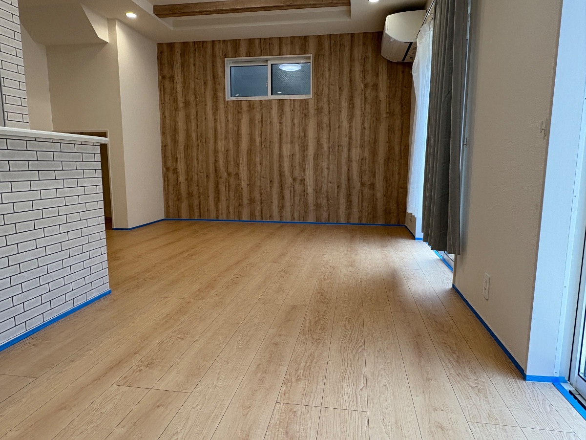 【施工前】練馬区フロアコーティングの施工前|東京都練馬区のご新築戸建てのフローリング(ガラスフロアコーティング施工前)