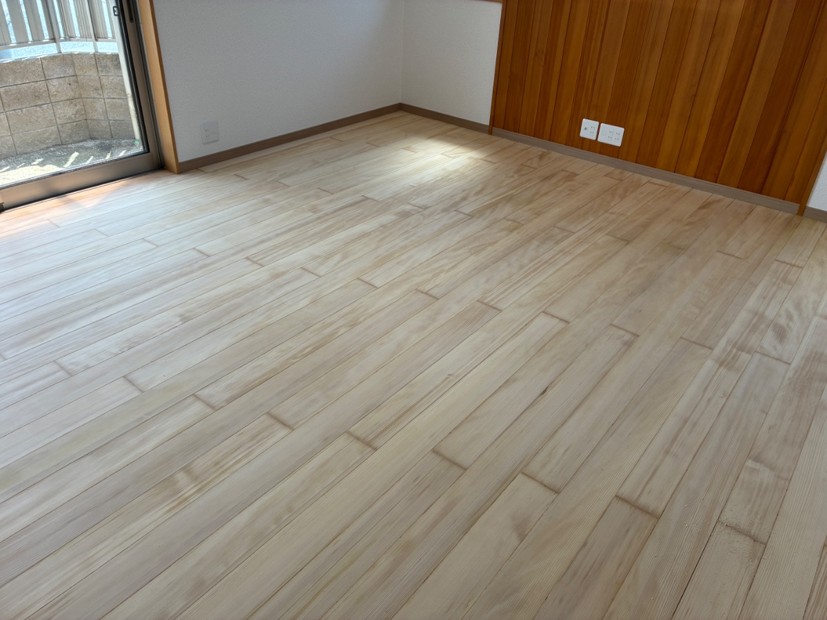【施工前】下関市フロアサンディングの施工前｜山口県下関市の中古戸建てのフローリング（フロアサンディング施工前）