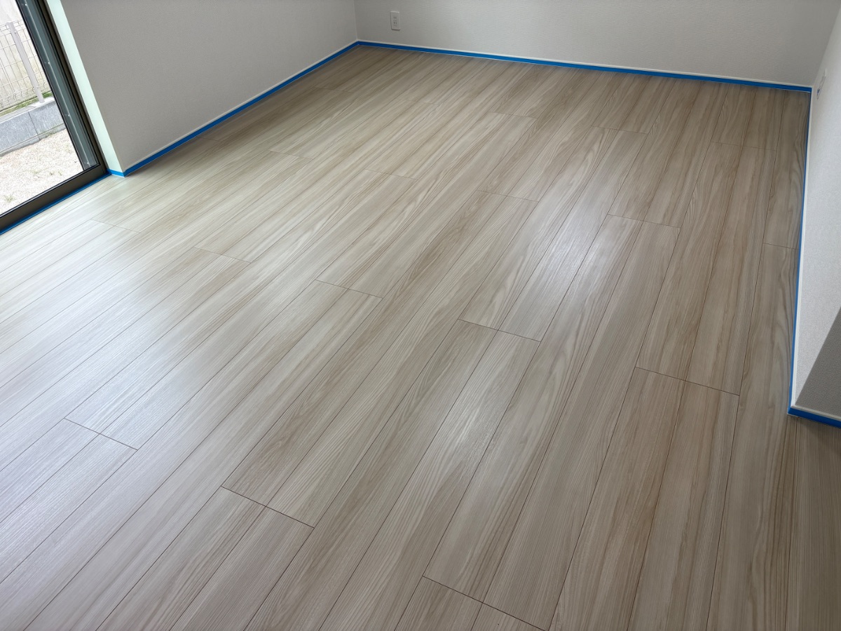 【施工前】宇都宮フロアコーティングの施工前|栃木県宇都宮市のご新築戸建てのフローリング(シリコンフロアコーティング施工前)