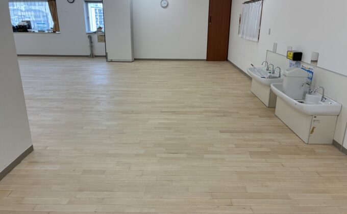 【施工後】神奈川県川崎市 保育施設 Ｎ様邸 水性ウレタンコーティング施工事例 フロアコートプロ 水性ウレタンコーティング施工済み
