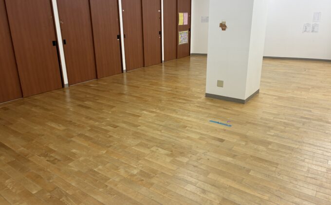 【施工前】東京都八王子市 保育施設 O様邸 フロアサンディング施工事例 施工前の状態