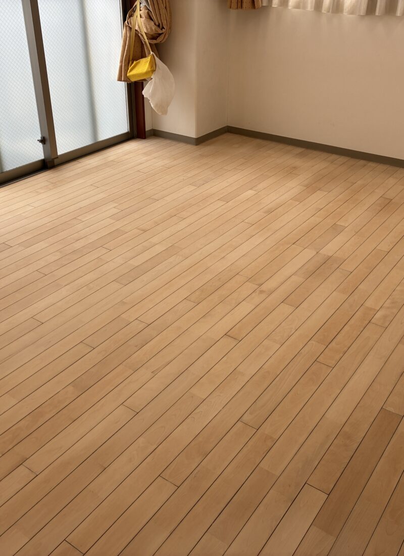 【施工後】横浜市フロアサンディングの施工後｜神奈川県横浜市の保育施設にフロアサンディングを施工した仕上り