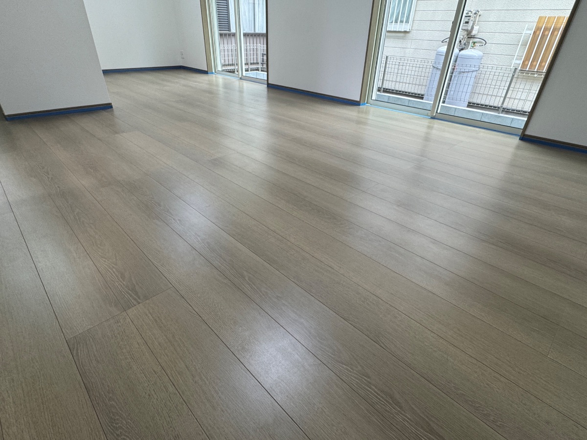 【施工前】宇都宮フロアコーティングの施工前｜栃木県宇都宮市のご新築戸建てのフローリング（ガラスフロアコーティング施工前）