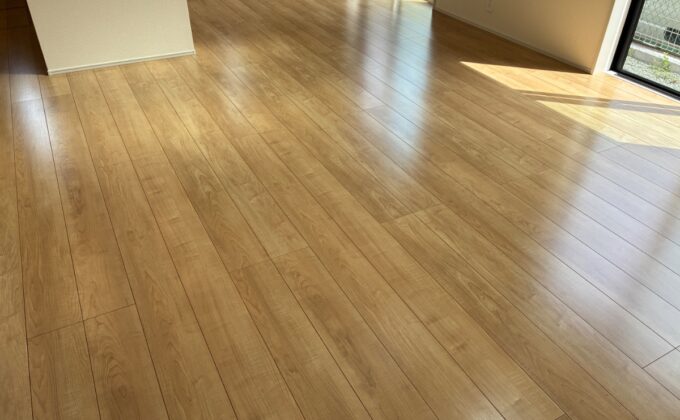 【施工後】神奈川県秦野市 ご新築戸建て Ｔ様邸 ガラスフロアコーティング施工事例 フロアコートプロ ガラスフロアコーティング施工済み