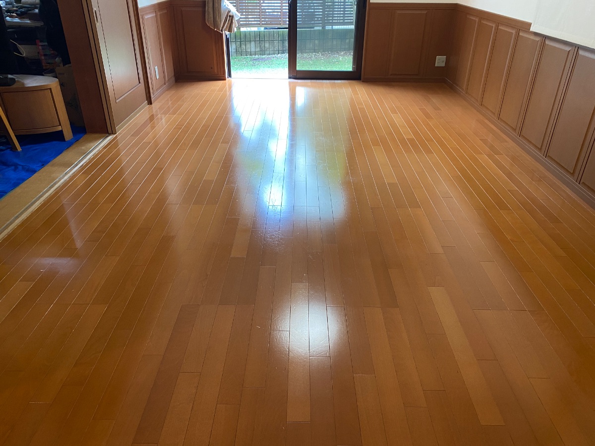 【施工後】相模原フロアコーティングの施工後｜神奈川県相模原市のご入居中戸建てにガラスフロアコーティングを施工した仕上り