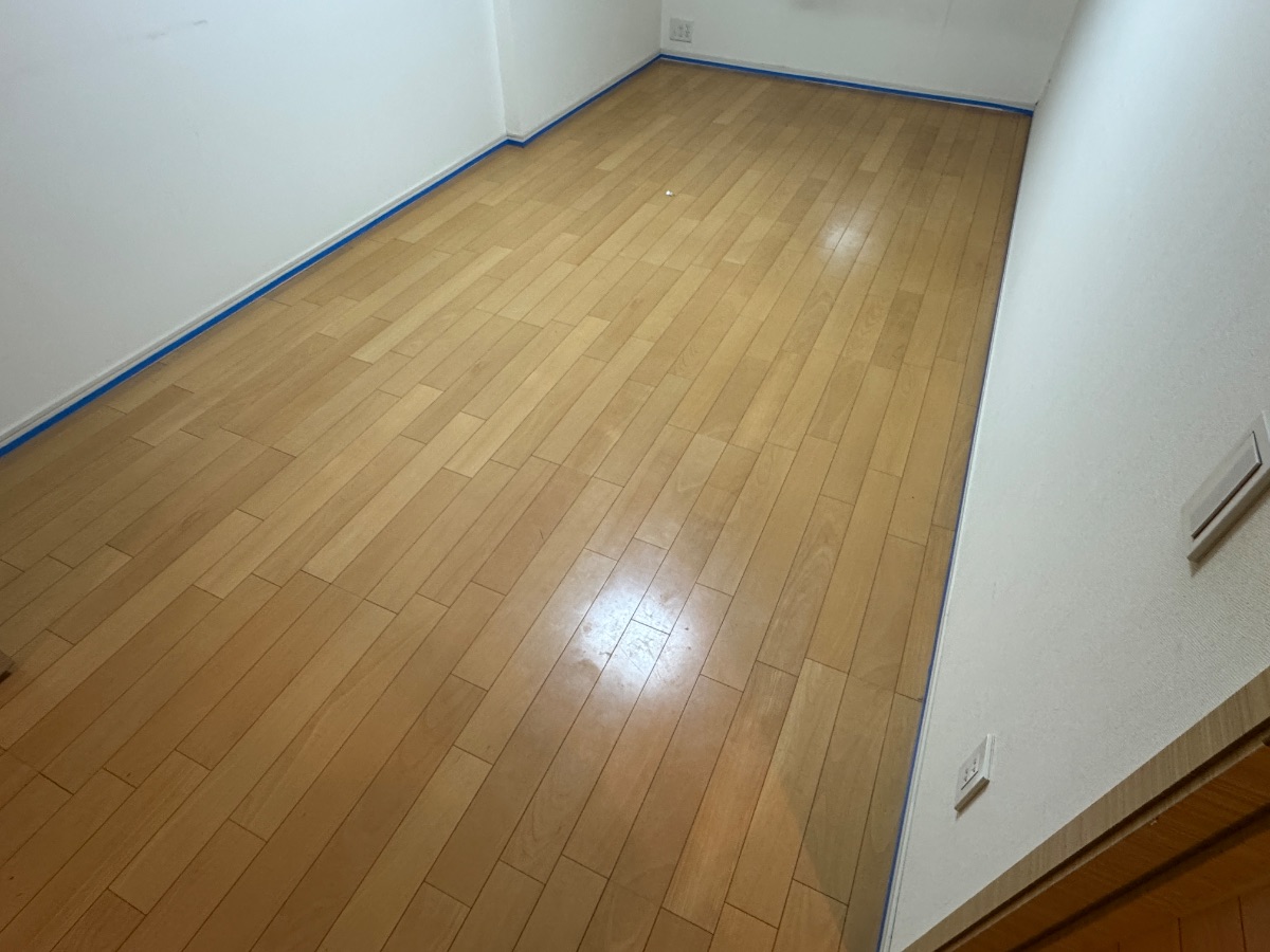 【施工前】浦安市フロアコーティングの施工前|千葉県浦安市のご入居中マンションのフローリング(シリコンフロアコーティング施工前)