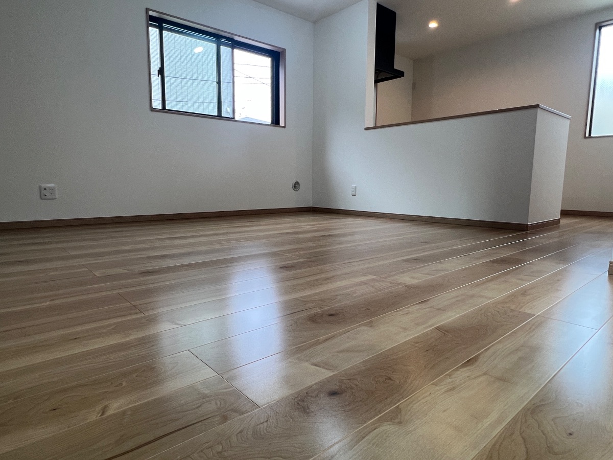 【施工後】鎌倉市フロアコーティングの施工後|神奈川県鎌倉市のご新築戸建てにガラスフロアコーティングを施工した仕上り