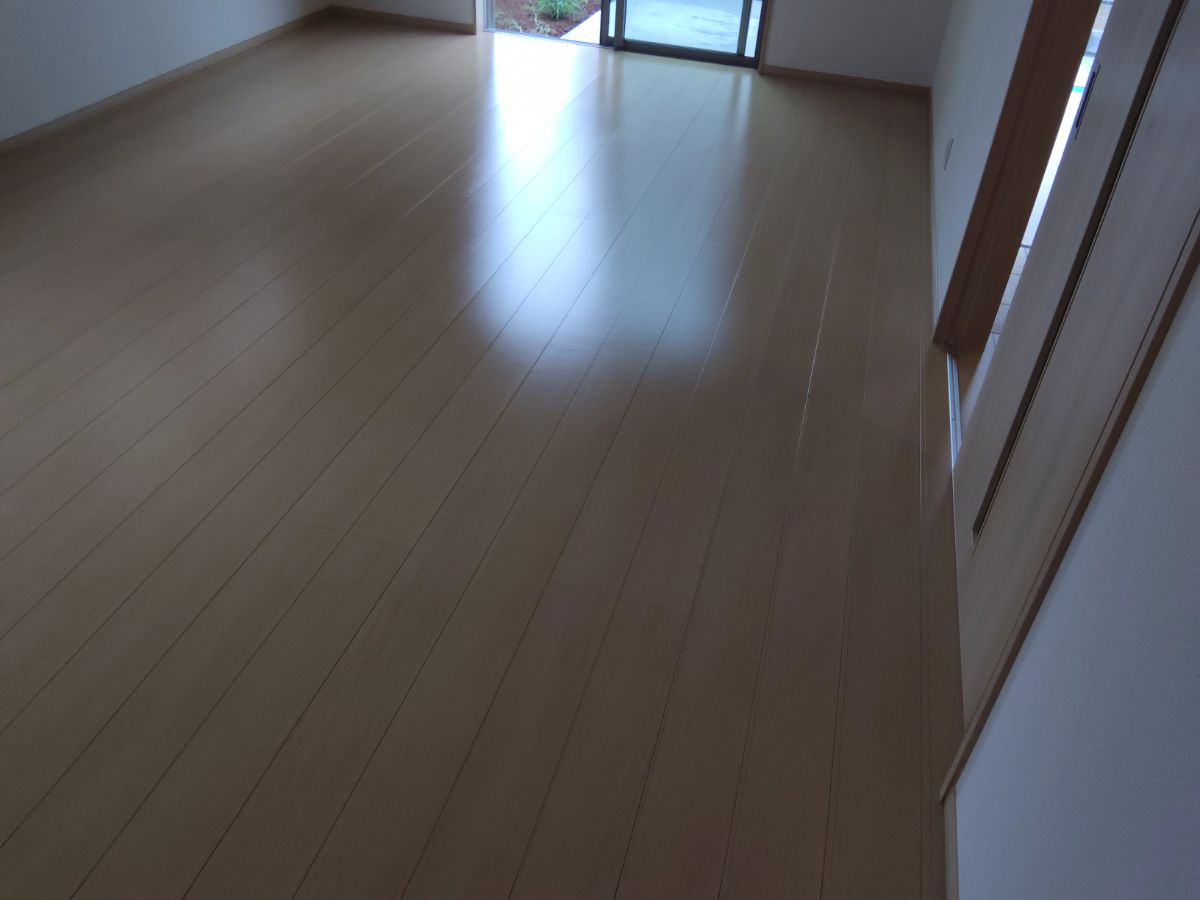 【施工後】桶川市フロアコーティングの施工後|埼玉県桶川市のご新築戸建てにガラスフロアコーティングを施工した仕上り