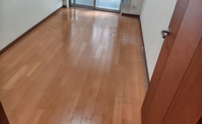 【施工前】千葉県浦安市 ご入居中マンション Ｆ様邸 シリコンフロアコーティング施工事例 施工前の状態