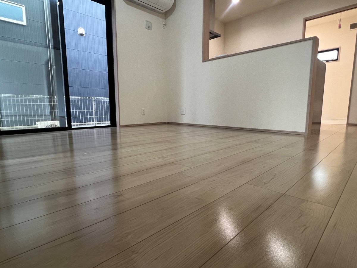 【施工後】相模原フロアコーティングの施工後|神奈川県相模原市のご新築戸建てにセラミックガラスフロアコーティングを施工した仕上り