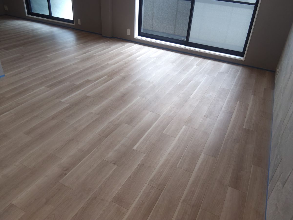 【施工前】板橋区フロアコーティングの施工前|東京都板橋区のリノベーション済み戸建てのフローリング(セラミックガラスフロアコーティング施工前)