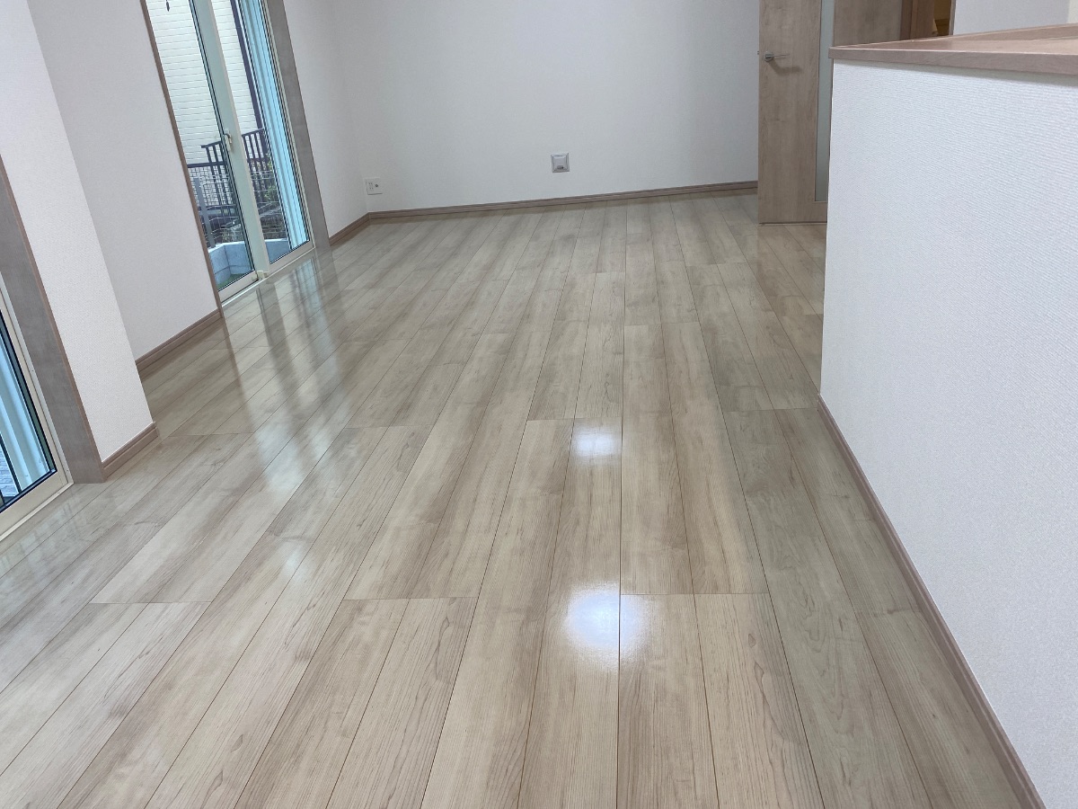 【施工後】宇都宮フロアコーティングの施工後|栃木県宇都宮市のご新築戸建てにシリコンフロアコーティングを施工した仕上り
