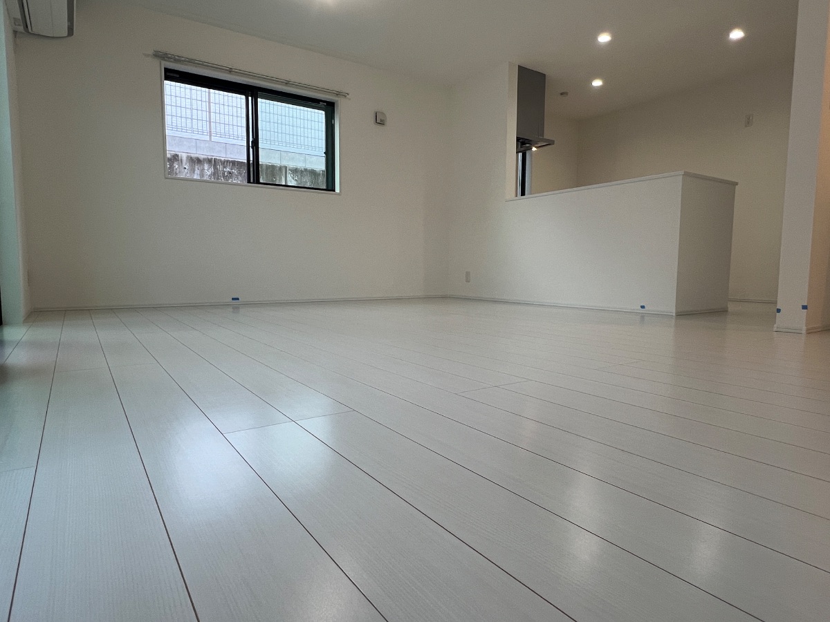 【施工後】町田市フロアコーティングの施工後|東京都町田市のご新築戸建てにガラスフロアコーティングを施工した仕上り