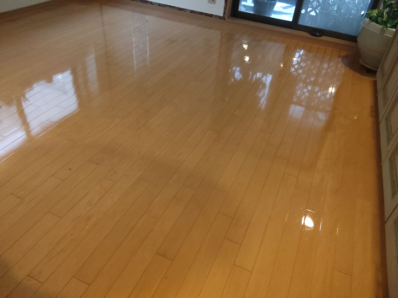 【施工後】中央区フロアコーティングの施工後|東京都中央区のご入居中マンションにシリコンフロアコーティングを施工した仕上り