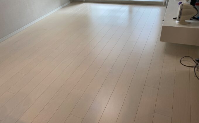 【施工後】横浜市フロアコーティングの施工後｜神奈川県横浜市のご入居中マンションにワンニャンすべらんフロアコーティングを施工した仕上り