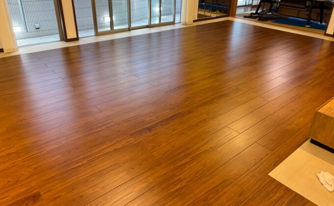 【施工後】豊島区フロアコーティングの施工後｜東京都豊島区の中古戸建てにセラミックガラスフロアコーティングを施工した仕上り
